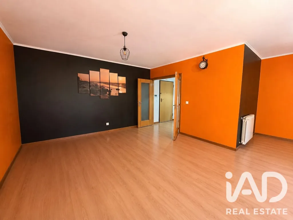 Rooms - T3 Apartment with Private Garage in Santa Comba Dão