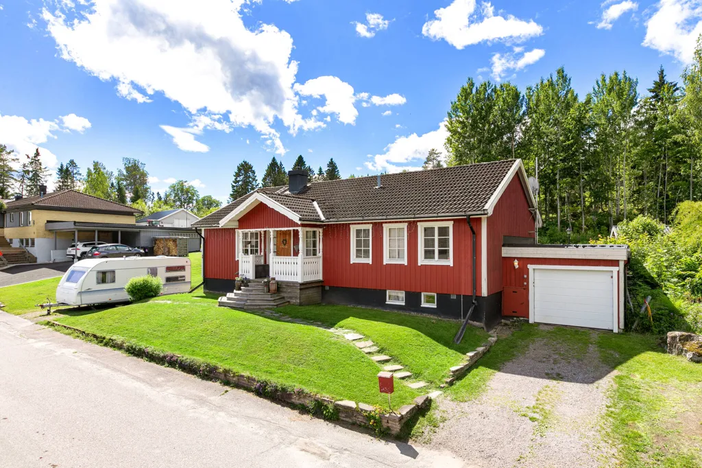 Välivaade - Spacious Bungalow with Garden in Bergby