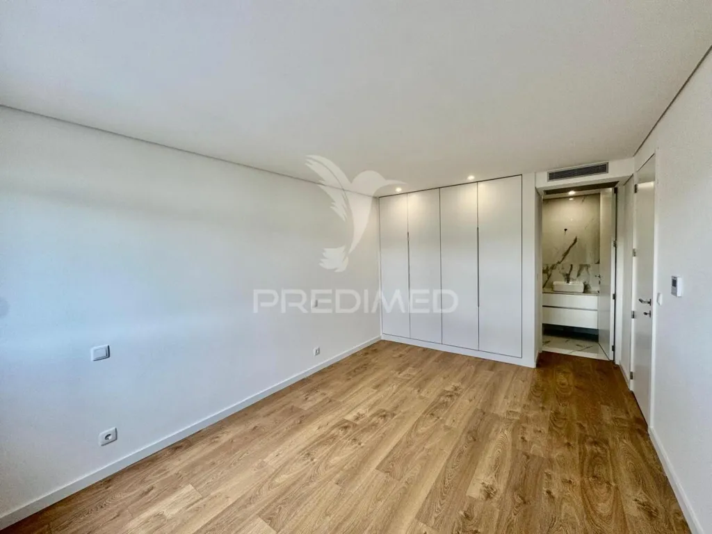 Magamistoad - New T3 Apartment with Two Fronts in Braga