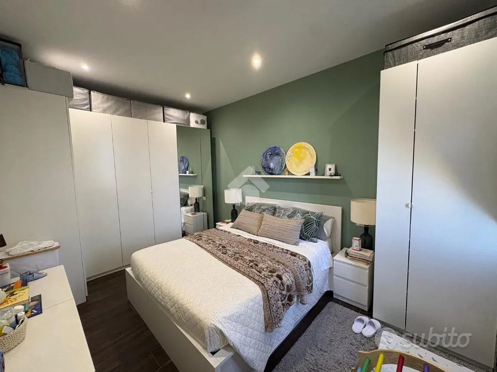 Chambres - Bright 2-Bedroom Apartment in Monza