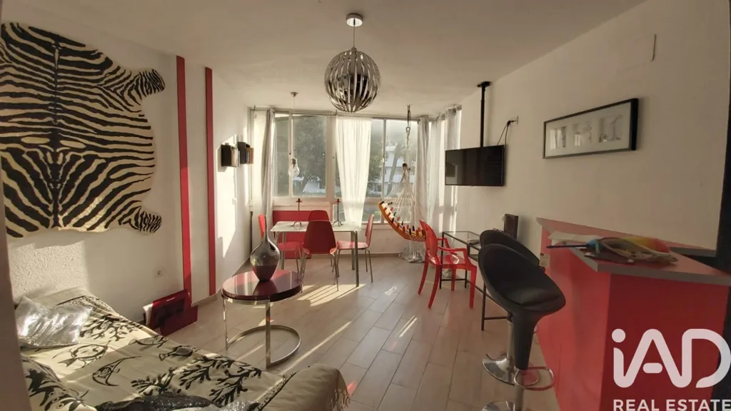 Elutuba - First-Line Beach Apartment with Pool in Ur Algaida