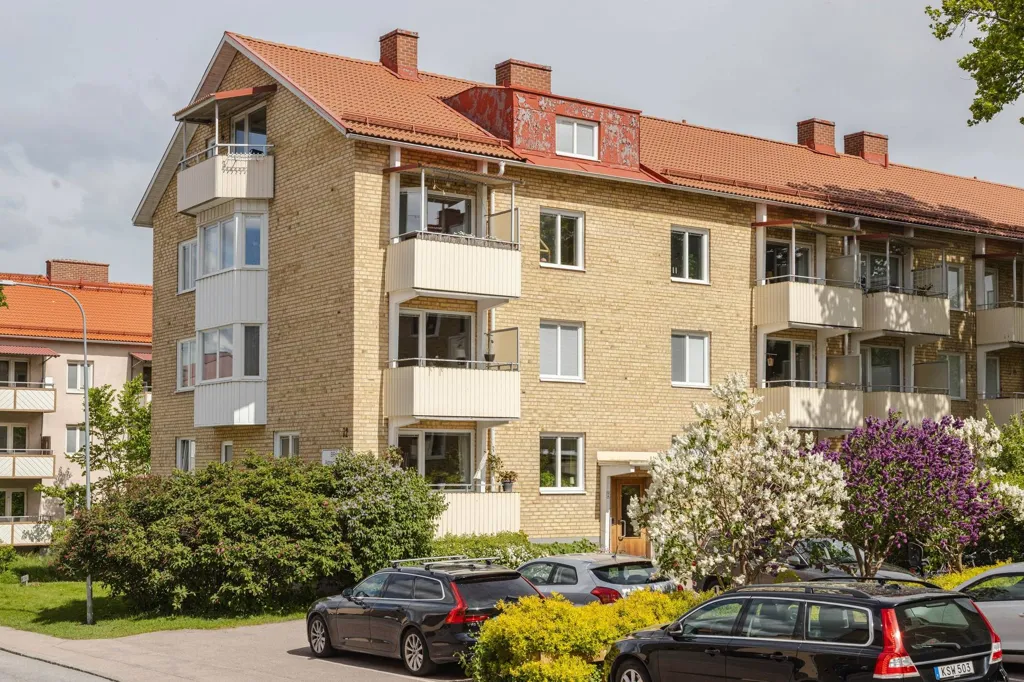 Exterior - Gable Flat with South-Facing Balcony in Västerås