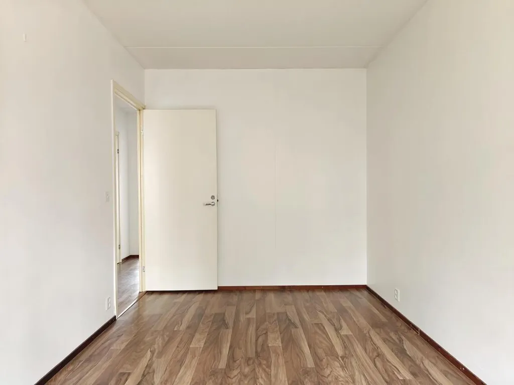 Pièces - Spacious Flat with Balcony in Tampere