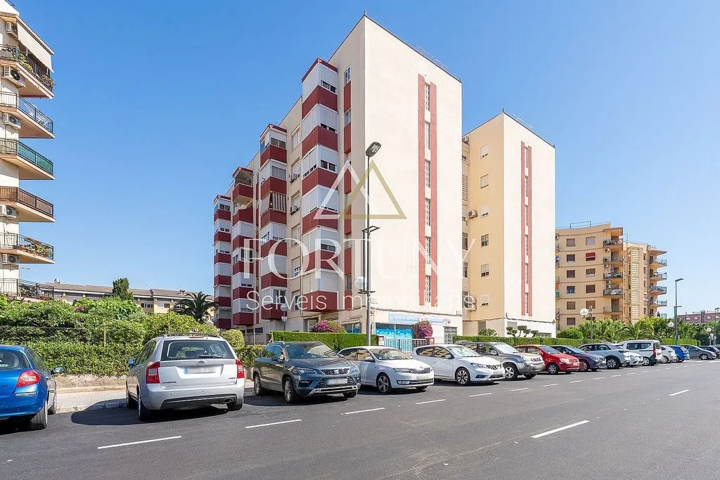 Välivaade - Apartment with Balcony in La Granja, Tarragona