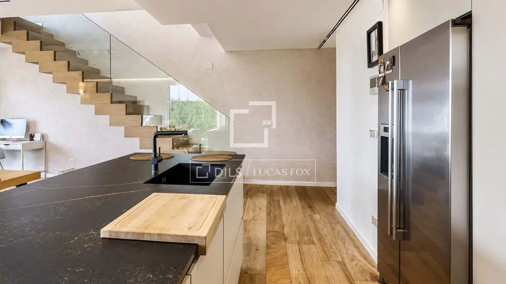 Cuisine - Semi-Detached Villa with Pool in Miramon, Donostia