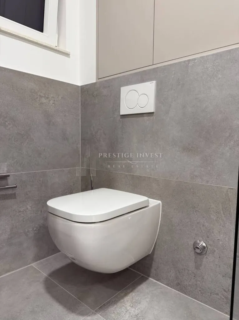 Vannitoad - Penthouse with Sea View in Sukošan