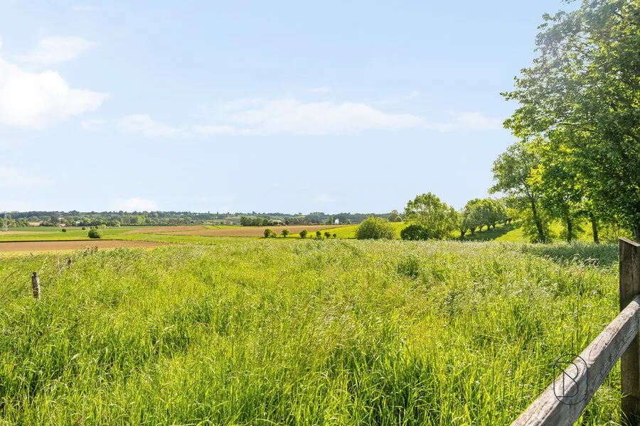 Jardin - Landhuis avec Vue Unique en Zone Agricole
