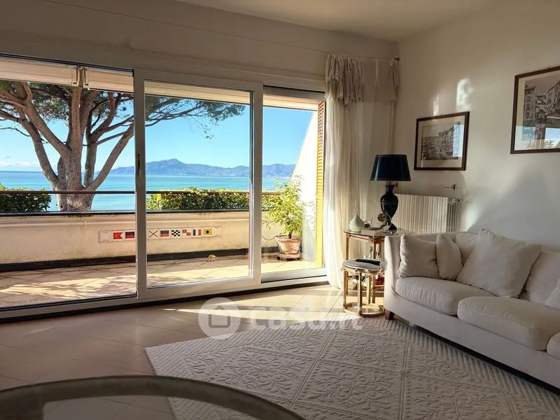 Elutuba - Attico with Sea View in Lavagna