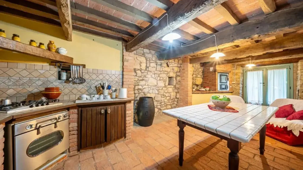 Cuisine - Restored Rustico with Garden in Serramazzoni