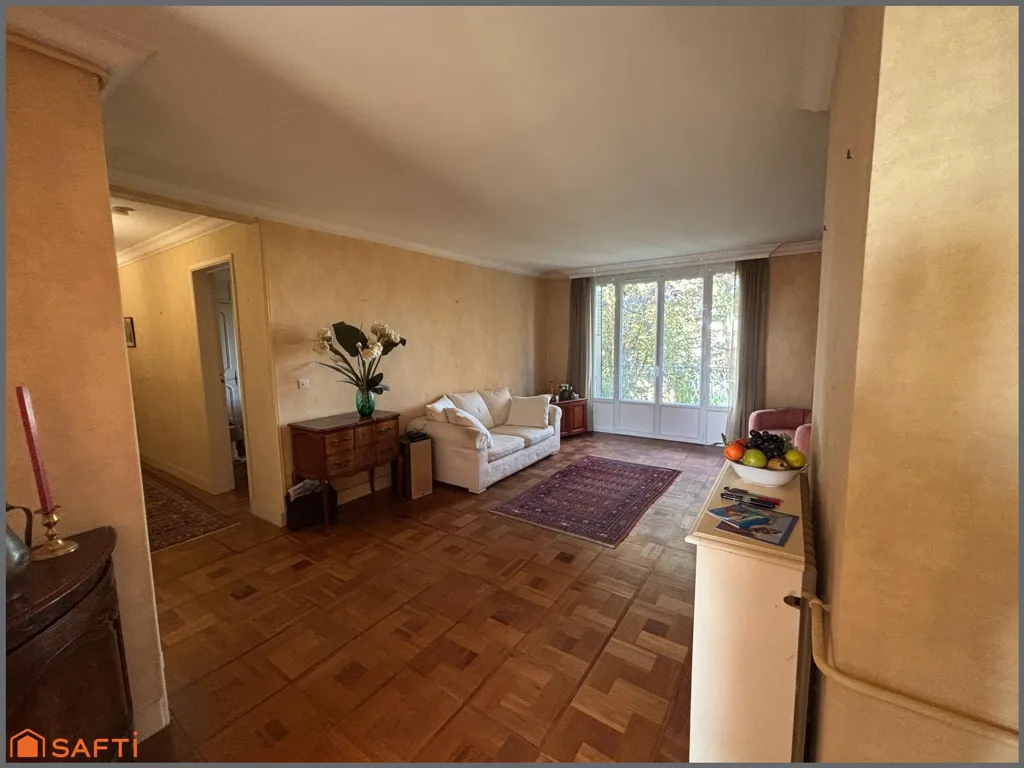 Séjour - Appartement avec Balcon et Garage au Cœur de Nantes