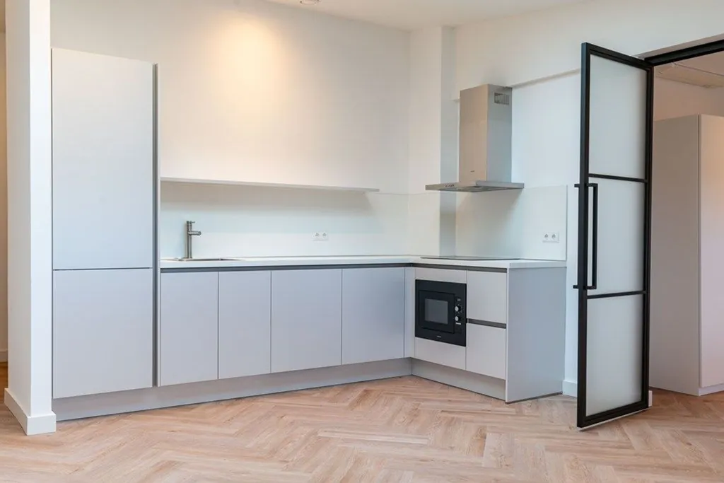 Cuisine - One-Bedroom Apartment with Parking in The Hague
