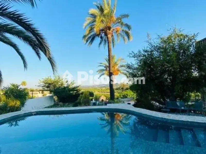 Pool - Chalet with Garden and Terrace in Centre