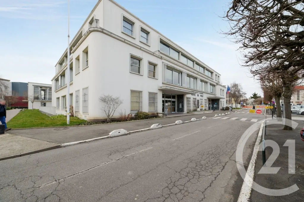 Välivaade - Furnished Flat with Balcony in Le Blanc-Mesnil