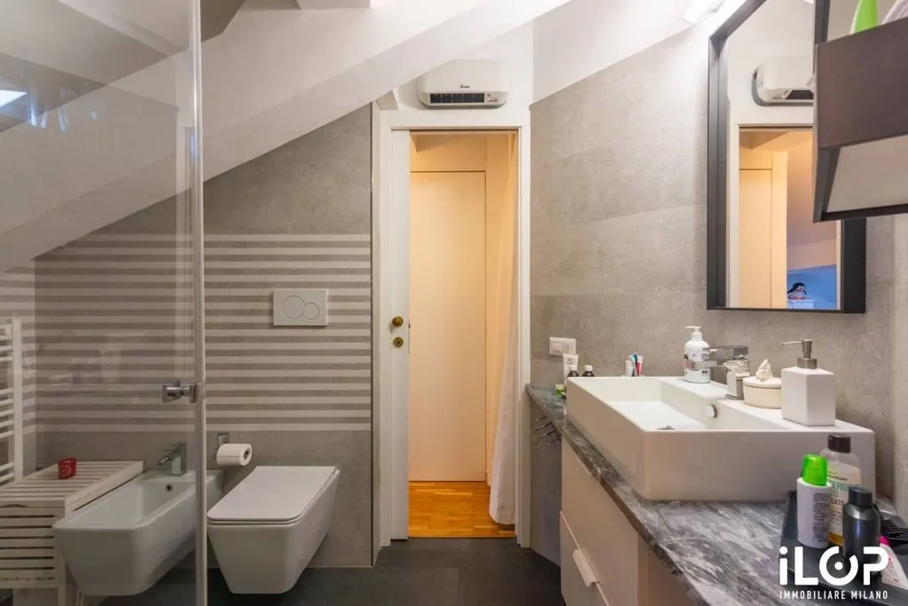 Vannitoad - Luxury Flat with Double Exposure in Milan