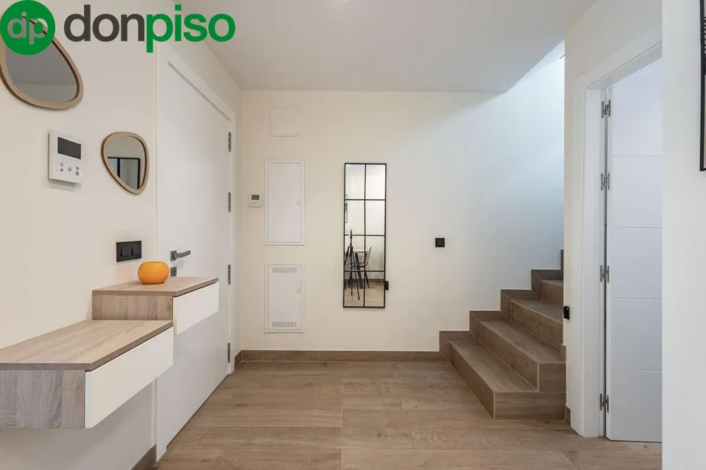 Ingresso - Modernised Semi-detached Chalet in Albolote