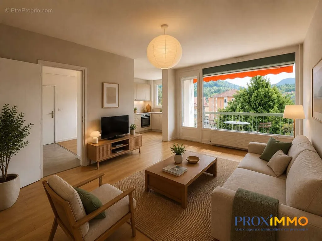 Séjour - Appartement Traversant avec Terrasse à Voiron
