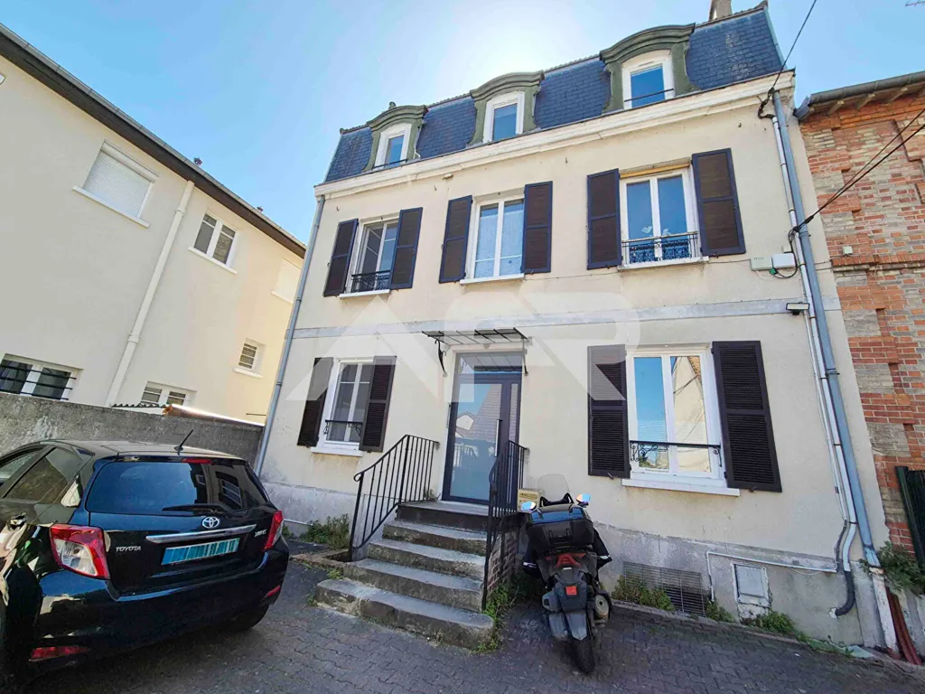 Extérieur - Studio Calme avec Parking à Montesson