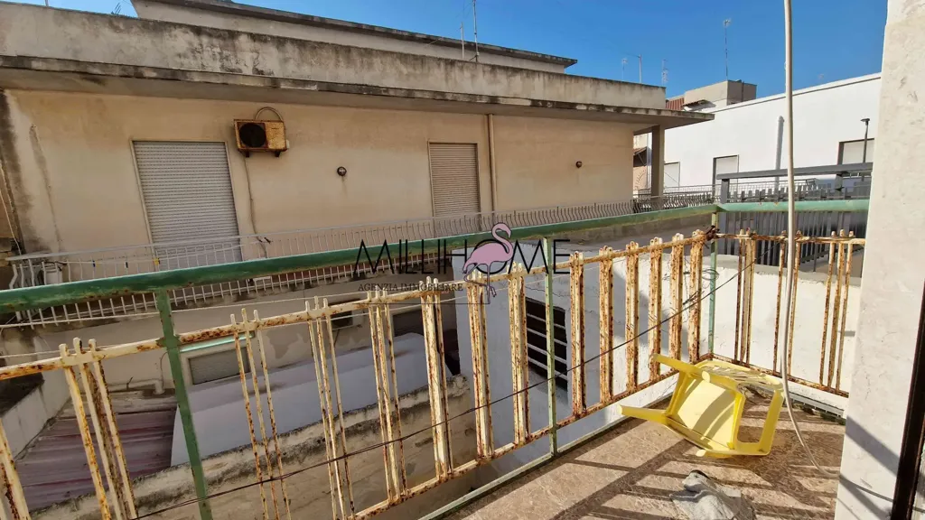 Balcon - Twin-Storey Apartment Near Marsala Centre