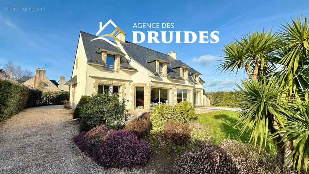 Extérieur - Propriété d'Architecte avec Piscine à Carnac