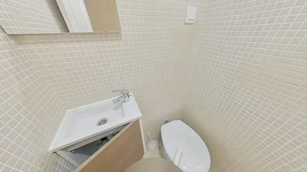 Apartment with Balcony in Sants, Barcelona
