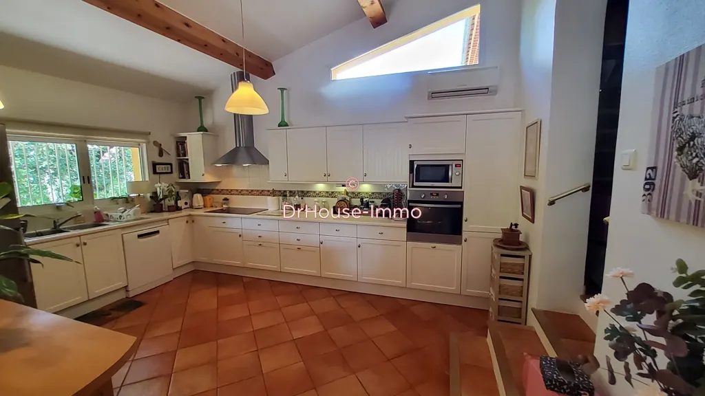 Cuisine - Propriété Provençale avec Piscine à Aubagne