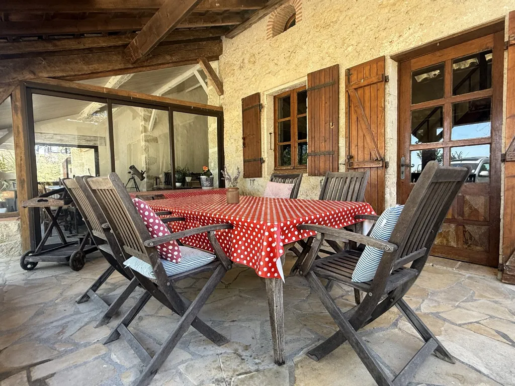 Terrass - Country House with Pool in Gers Countryside