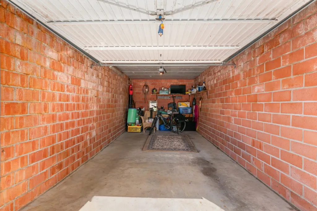 Garage - Appartement Spacieux avec Garage au Centre de Lebbeke