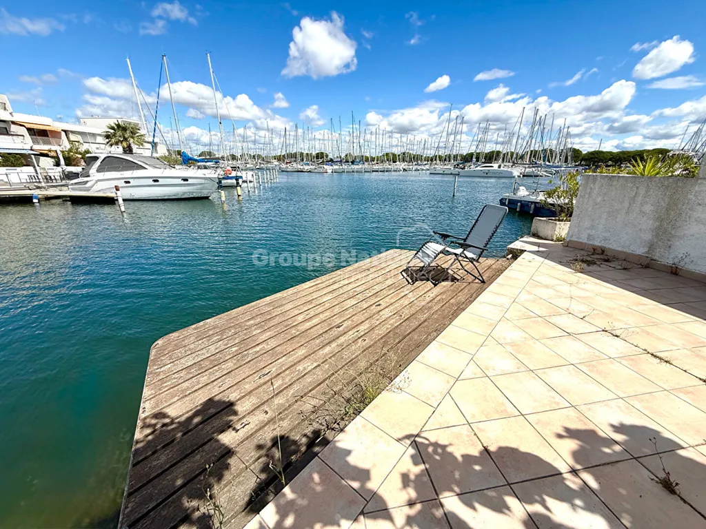Terrasse - Appartement avec Terrasse et Vue Port à Proximité des Commerces