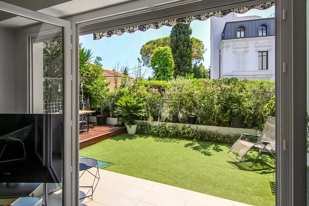 Terrasse - Appartement de Deux Suites avec Jardin à Cimiez, Nice