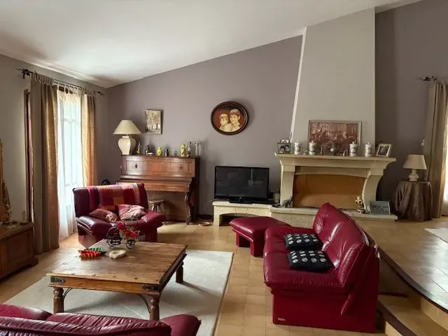 Elutuba - Architectural House with Pool in Saint-André-de-Sangonis