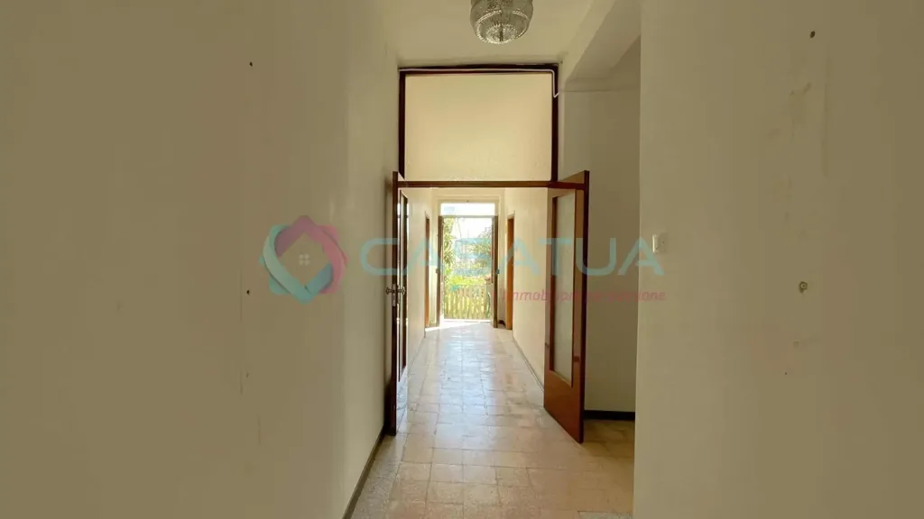 hallway_entrance