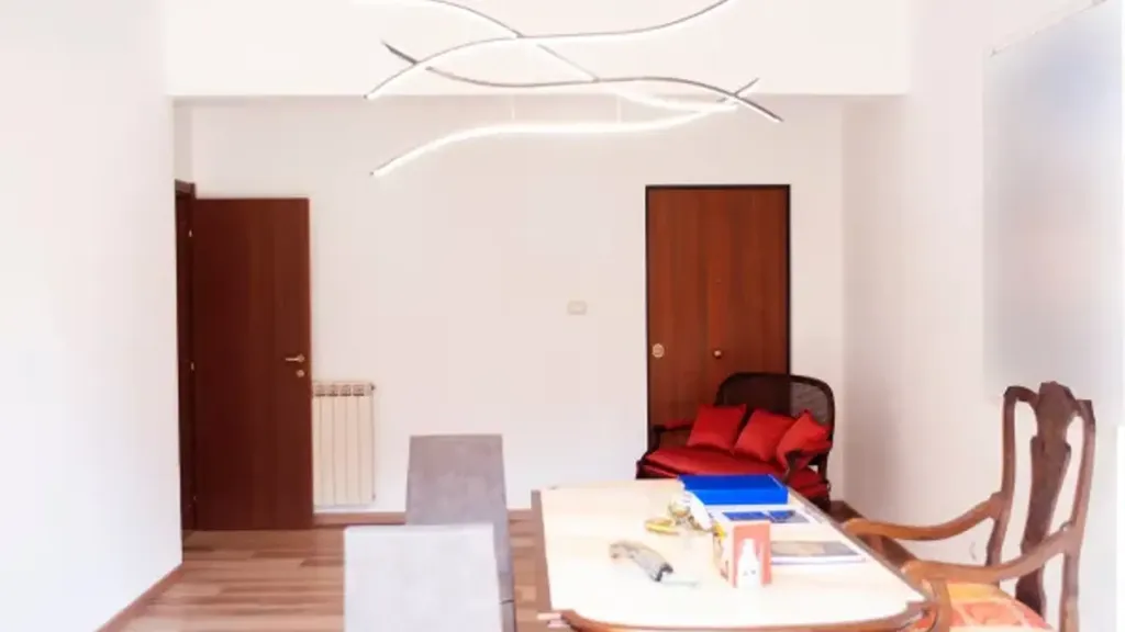 Dining Room - Modernised Apartment with Balcony in Messina