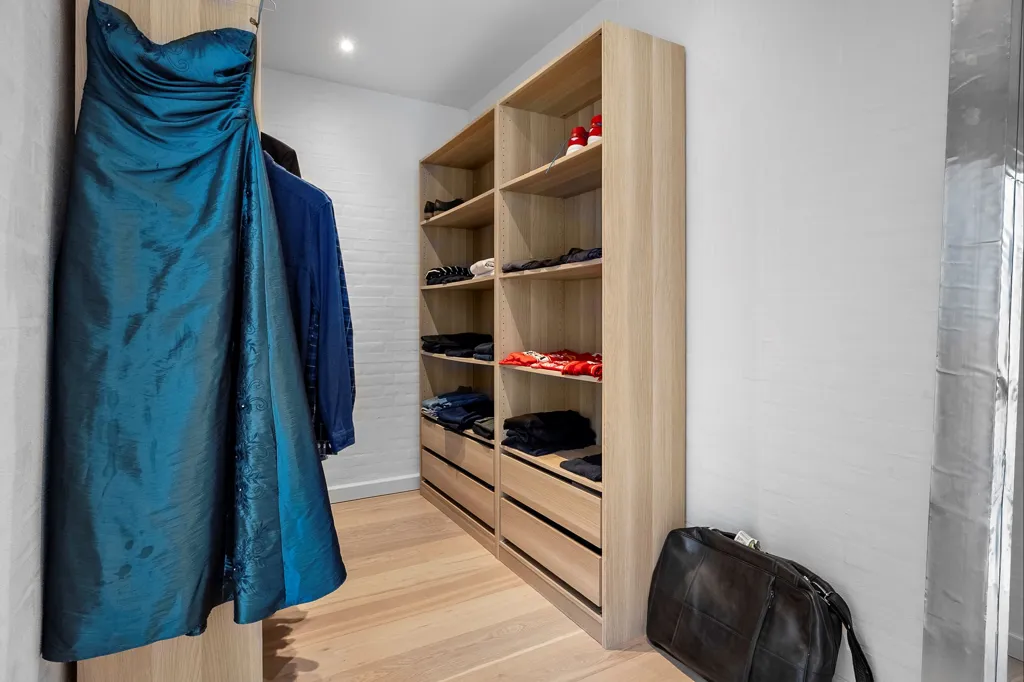 closet_dressing