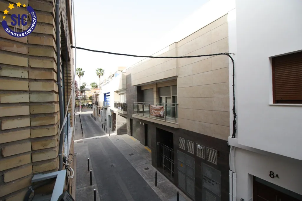 Välivaade - First Floor Flat with Balcony in Benlliure