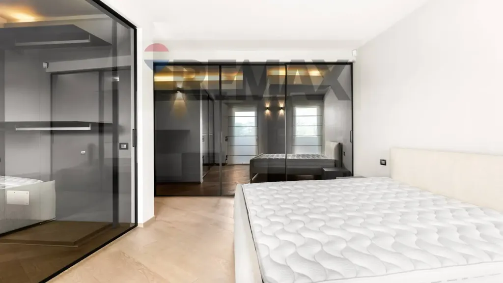 Bedrooms - Modern Apartment with Terrace in Legnano