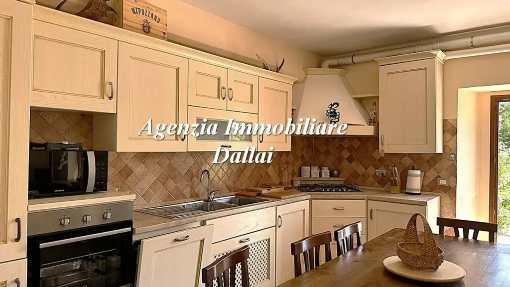 Cuisine - Rustic Cottage with Panoramic Garden in Scarperia