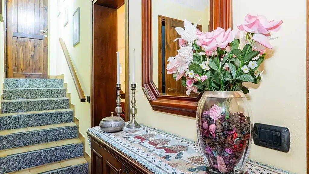 Entrée - Luxury Villa with Panoramic View in Ello