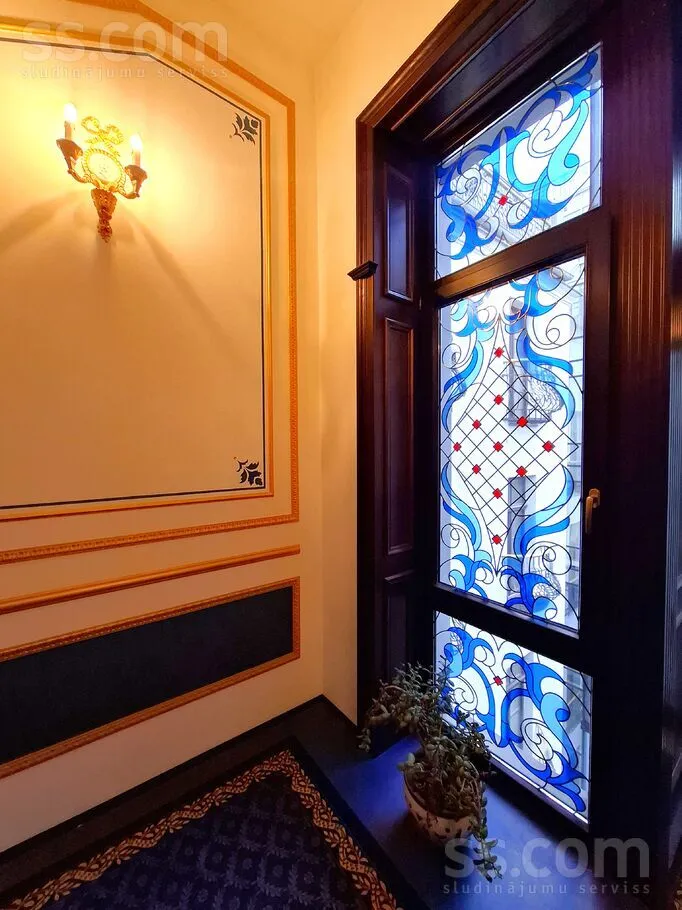 Entrée - Three-Bedroom Apartment with Sauna in Riga Centre