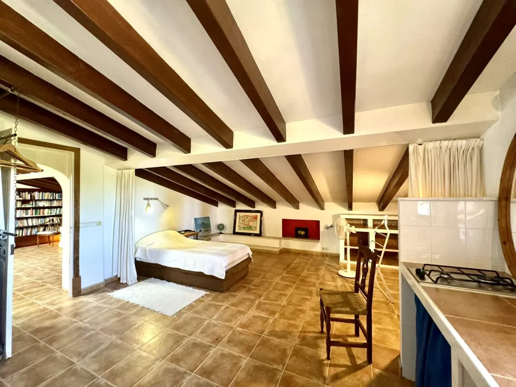 Chambres - Solar-Powered Country House with Mountain Views in Porreres