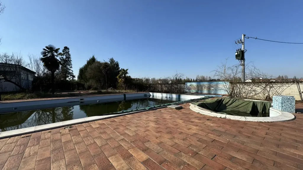 pool_area