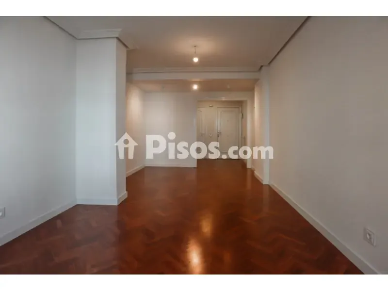 Esik - Spacious Flat with Garage in Oviedo Centre