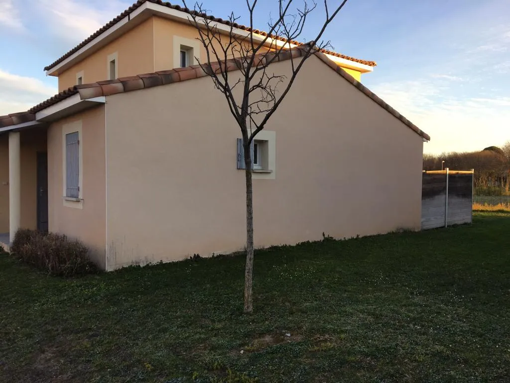 Extérieur - Villa avec Terrasse et Golf à Proximité