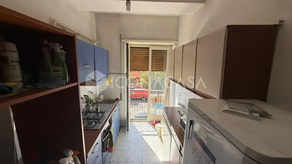Kitchen - Apartment with Balcony in Rome's Centocelle