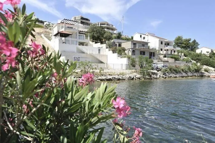 Esterno - Waterfront Villa with Pool in Korcula Town