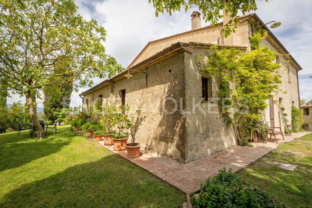 Välivaade - Rural Complex with Pool in Val d'Orcia