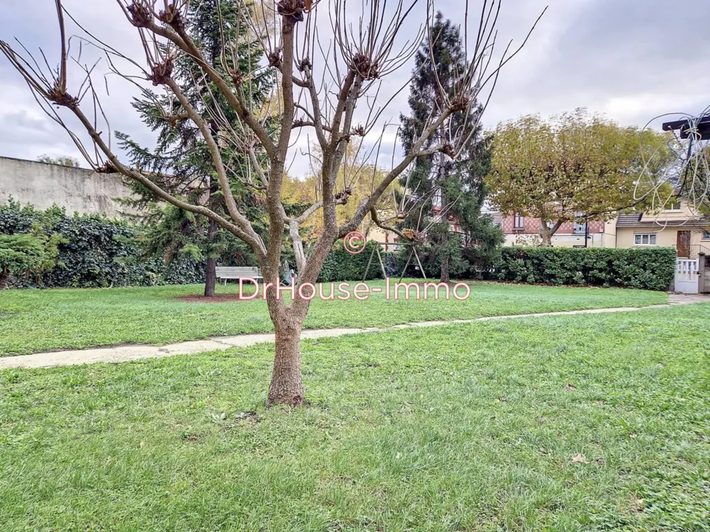Aed - Bright 3-Piece Apartment with Garden in Le Bourget