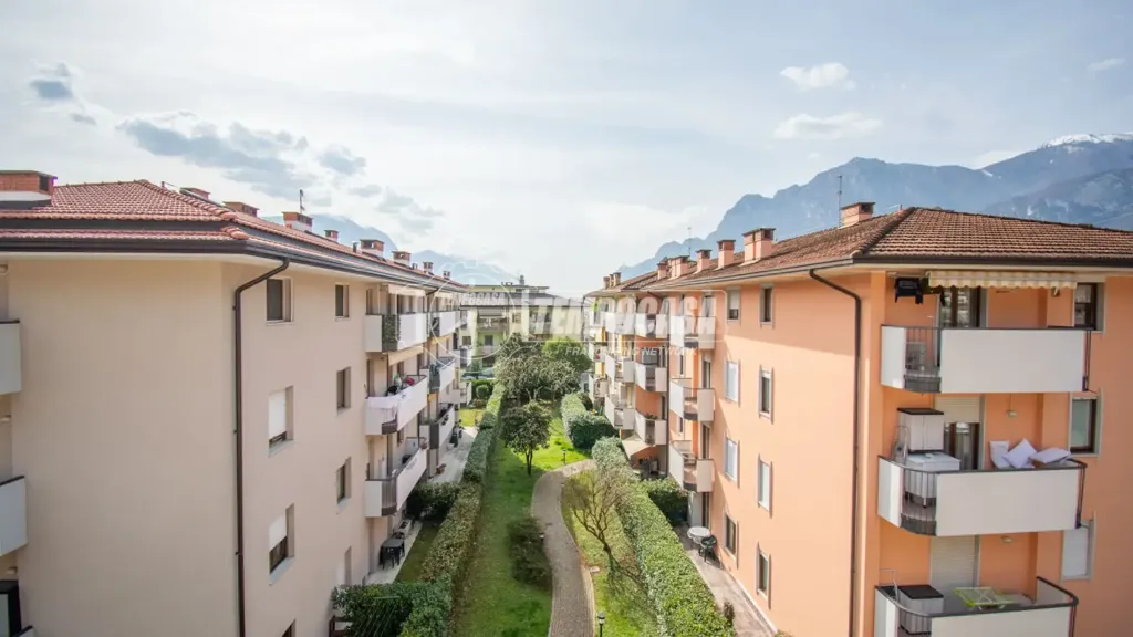 Rõdu - Spacious Apartment with Terraces in Arco
