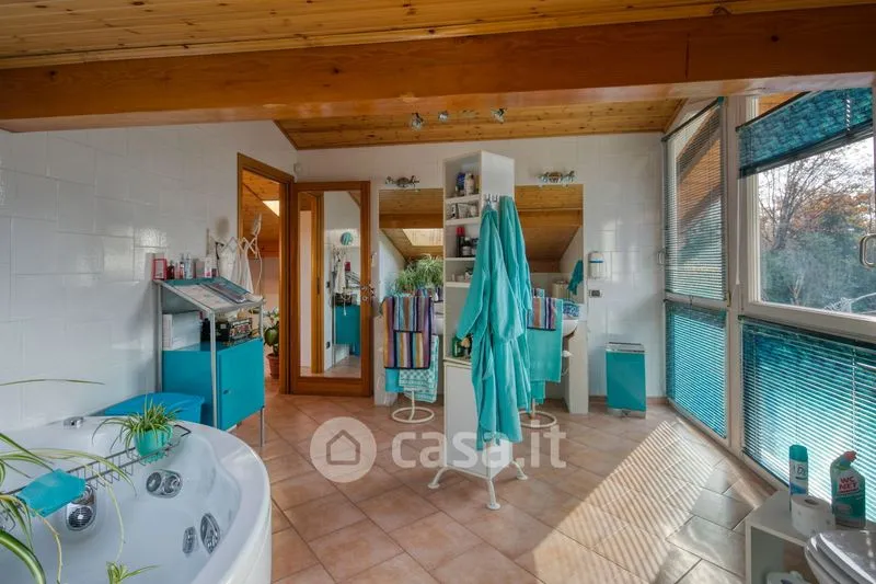 Baños - Villa with Lake View in Verbania