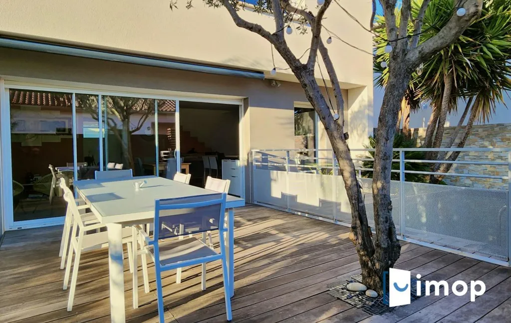 Terrass - Contemporary Villa with Pool in Pérols