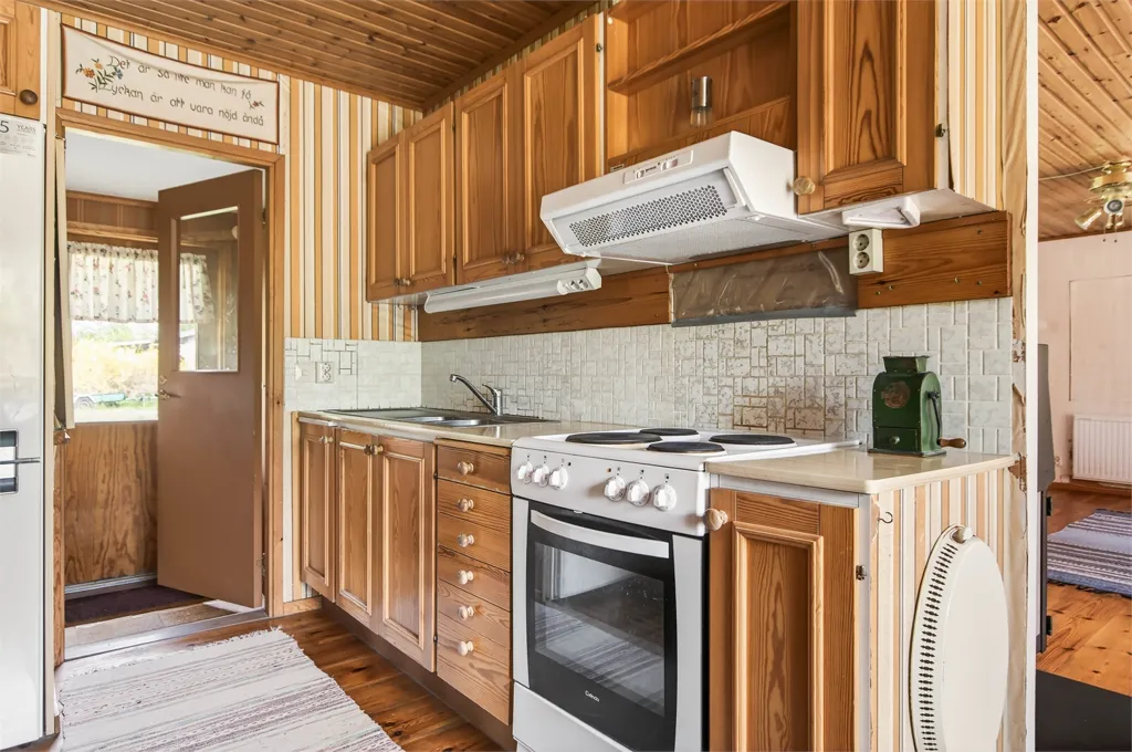 Cuisine - Cottage with Lakeside Access in Vittbro